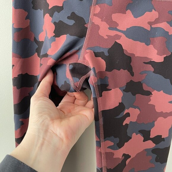 Lululemon Wunder Train High-Rise Tight 25" Camo Activewear Leggings Red/Blue 8 - Picture 6 of 9